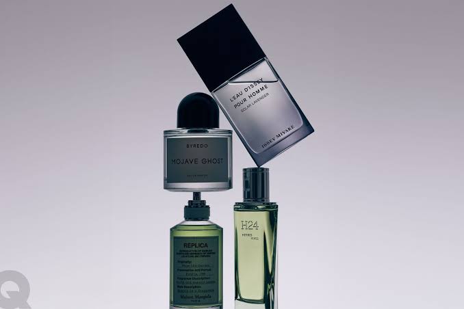 عطر اماراتی چیست و آیا ارزش خرید دارد؟